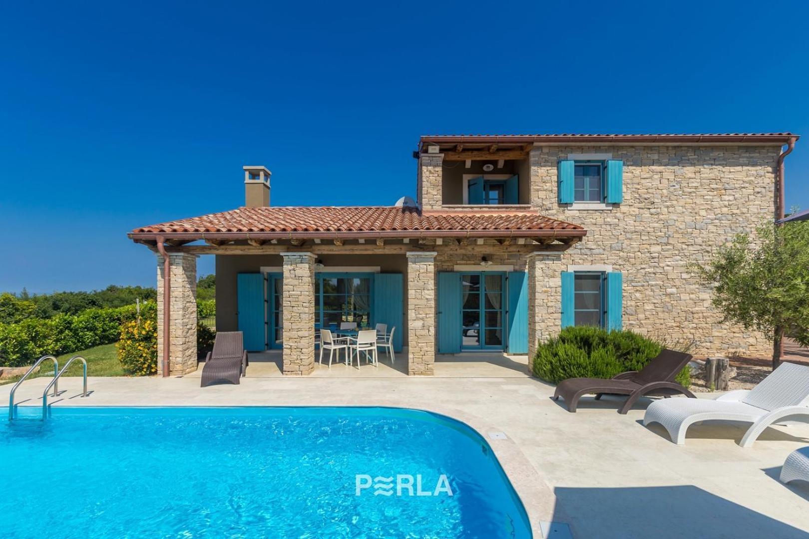 Charming Villa La Perla With Pool, Jacuzzi And Sea View Near Umag Exterior photo